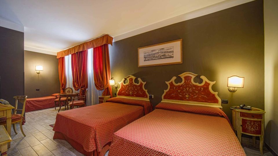 Hotel Aaron