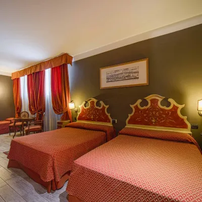 Hotel Aaron Hotels near Galleria Matteotti