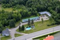 Motel Clair Mont Hotels in Val-David