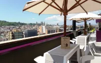 Hotel Barcelona Universal - Mountain view