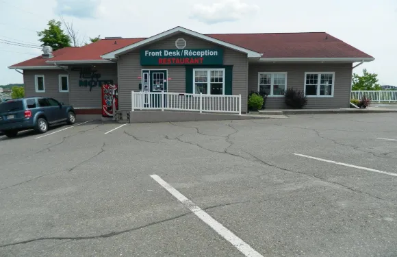 山頂餐廳汽車旅館