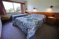 The Crest Apartments Hotel a Kingston
