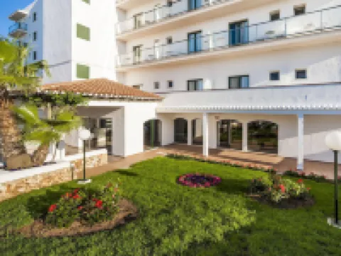 Globales Cala'n Blanes Hotels in Menorca