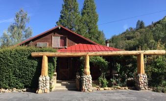 Pine Rose Inn - Housity