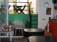 Onefam Paralelo - พร้อมอาหารเช้า