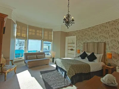 Monties Guest House - Adults Only Hotel di Bowness-on-Windermere