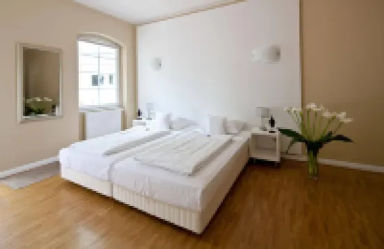 Schnellenburg Hoteles cerca de Recinto ferial Messe Düsseldorf