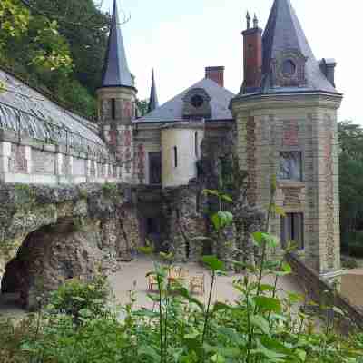 Château de Perreux, The Originals Collection Hotel Exterior