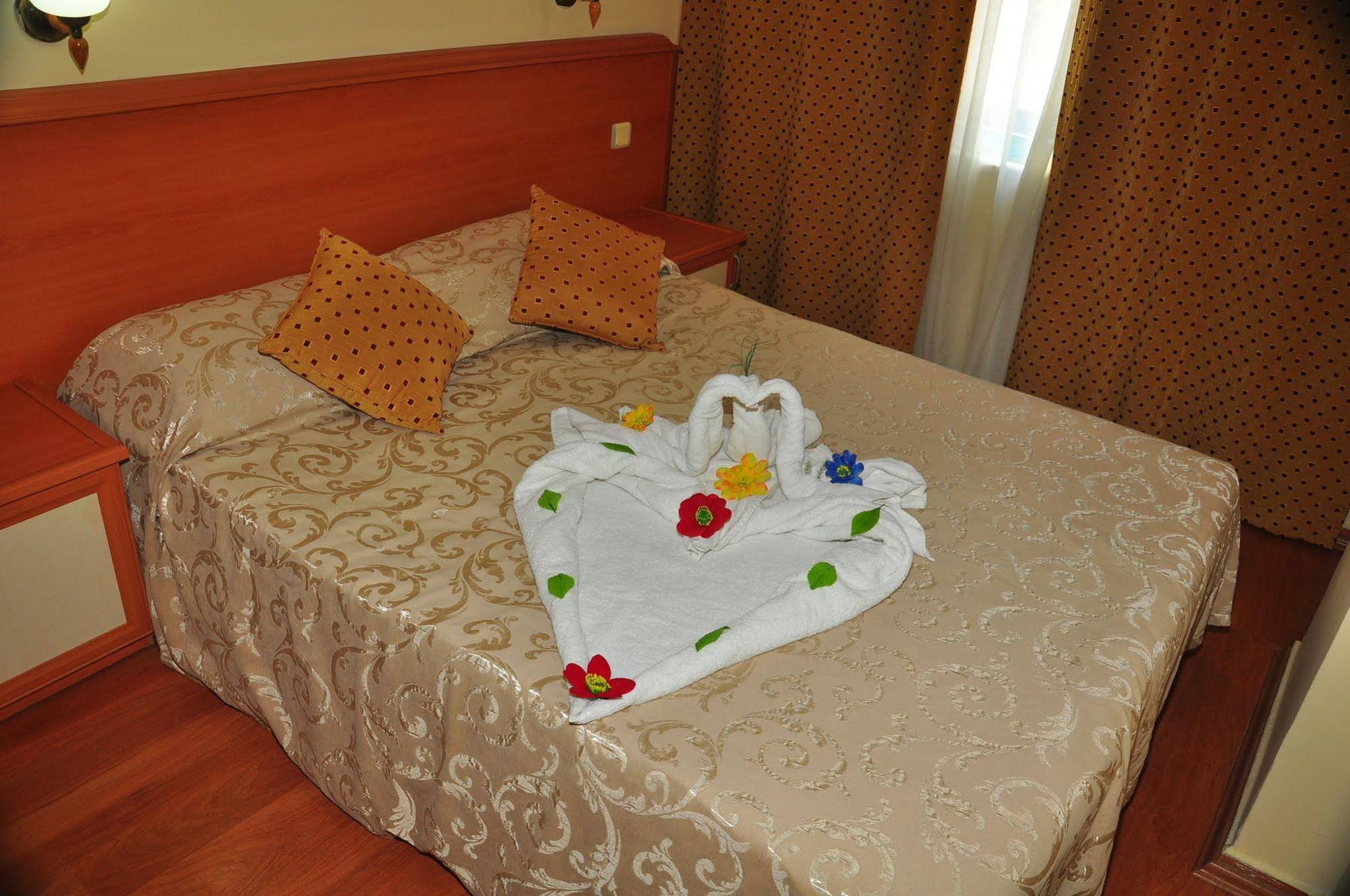 Çınar Family Suite Hotel (Cinar Family Suite Hotel)