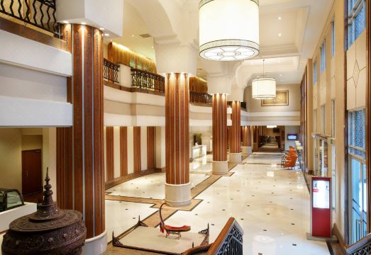 파크로얄 양곤 로비