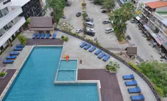 Jomtien Thani Hotel