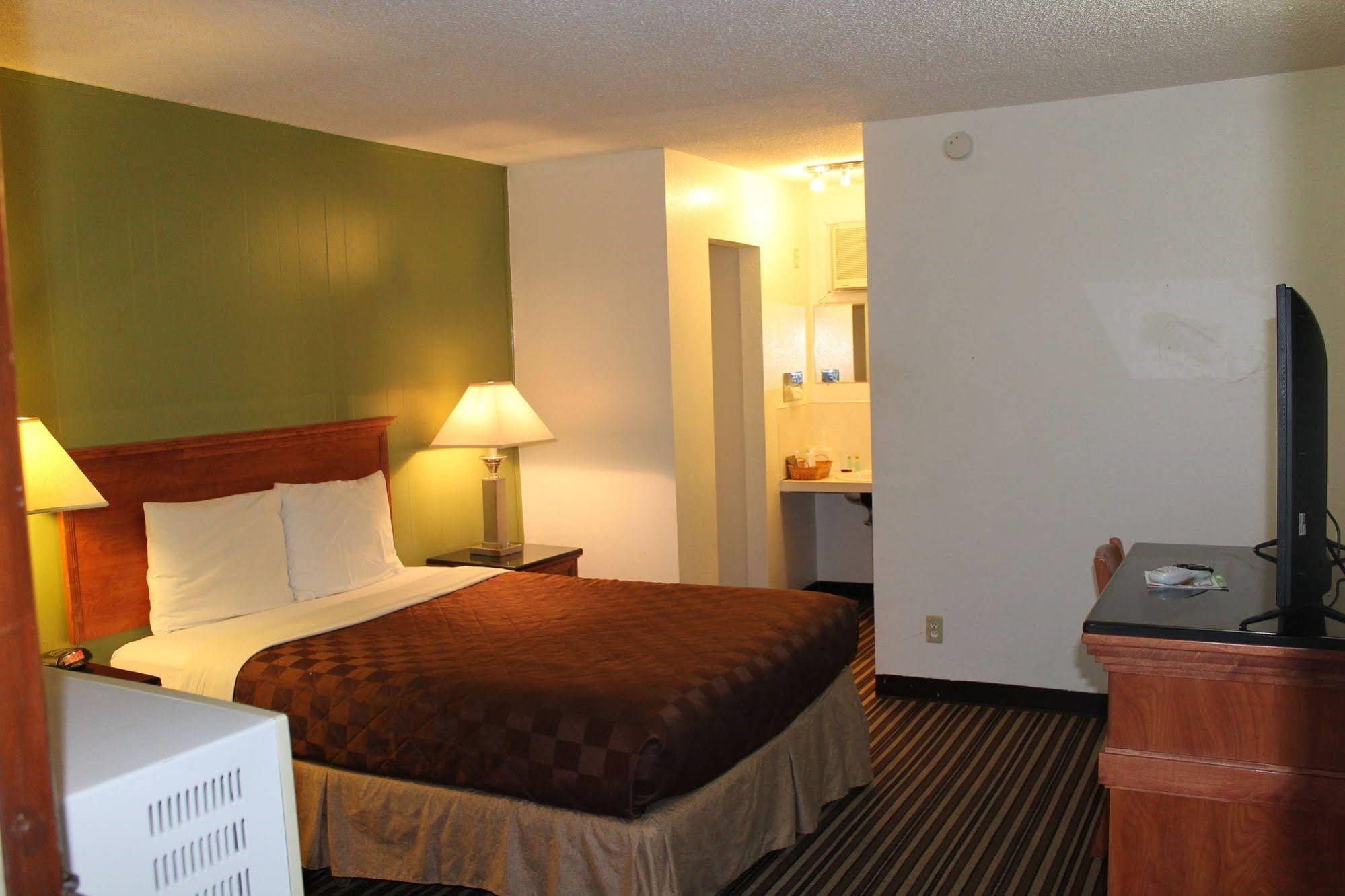 Americas Best Value Inn Boardman