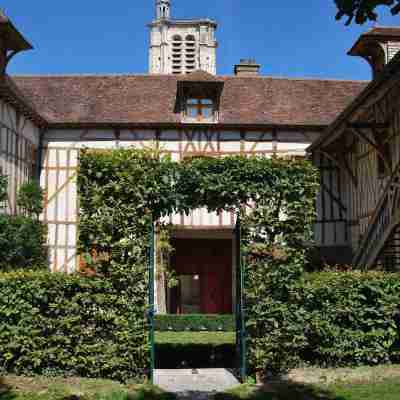 La Maison de Rhodes  le Champ des Oiseaux Hotel Exterior