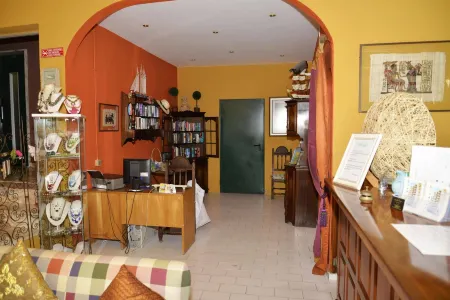 Apartamentos Turisticos Lindomar