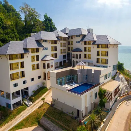 Royal Hill Satun Hotel
