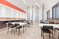 Ant Hostel Barcelona - parkir