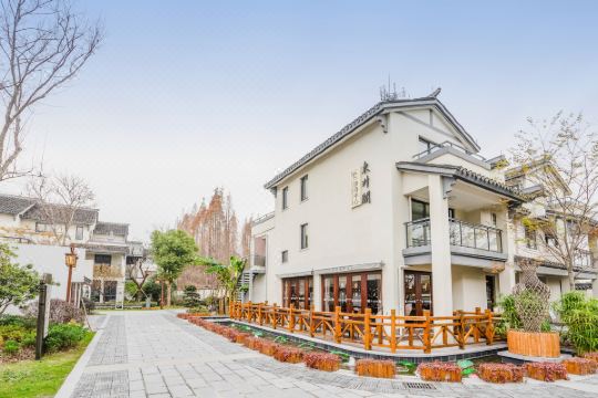 南浔江南庭院度假酒店