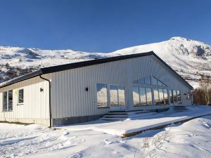 Arctic Panorama Lodge