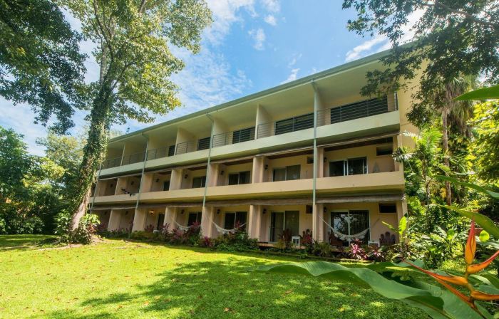 Karahe Beach Hotel