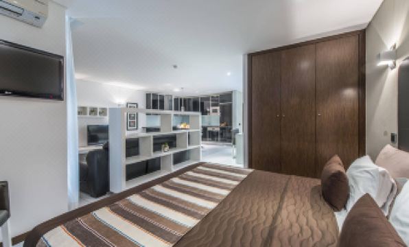 RK Suite Hotel - Housity