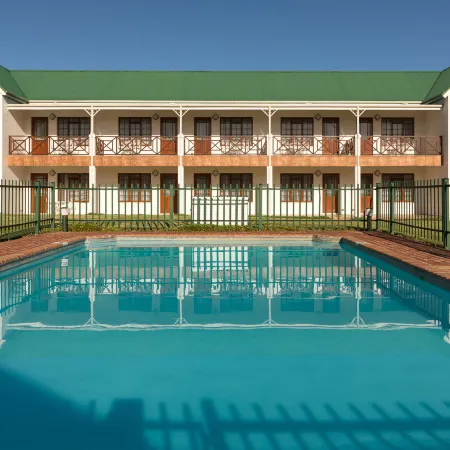 Protea Hotel George King George