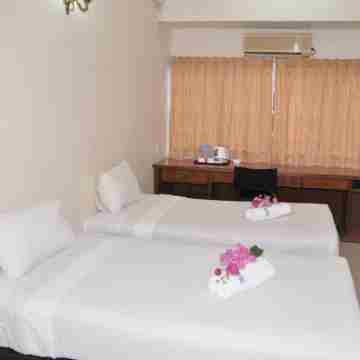 OYO 1190 Nice Stay Hotel Others