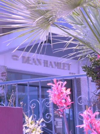 Dean Hamlet Hotel
