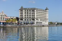 Labourdonnais Waterfront Hotel Отели в г. 