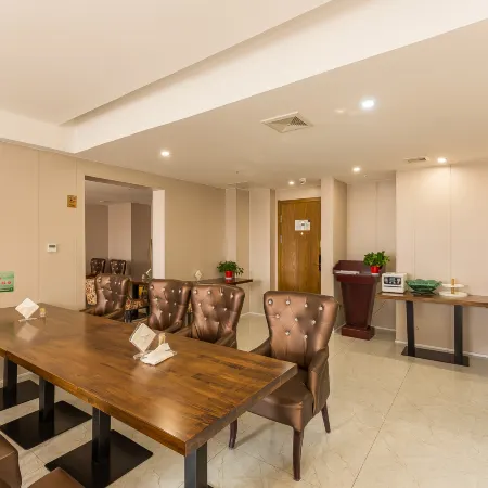 Suji Hotel