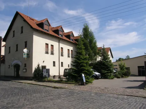 Hotel Zum Abschlepphof Hotels in der Nähe von von Klinikum St. Georg Klinik für Kinder- und Jugendmedizin