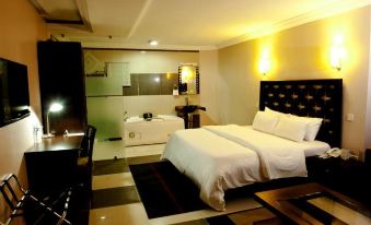 De' Bliss Hotel and Suites