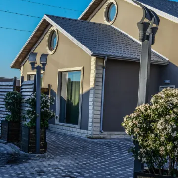 Armada Villa Hotel Отели рядом с достопримечательностью «Крепость Рамана»