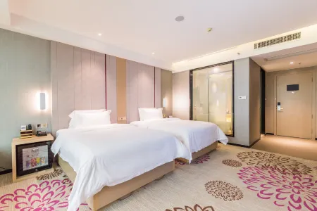 Lavande Hotel (Shishan Town, Nanhai Sports Center) Отели рядом с достопримечательностью «Neusoft Institute Guangdong»