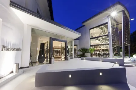 Inverigo Hotel Отели в г. Марьяно-Коменсе