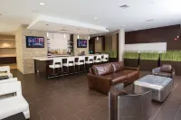 SpringHill Suites Bloomington - bar