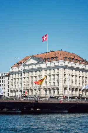 Four Seasons Hotel des Bergues Geneva Отели рядом с достопримечательностью «Музей Patek Philippe»