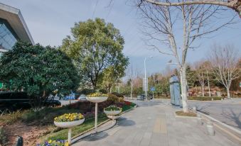 Wuhan Ihow International Hotel