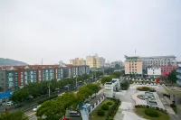 Huanlesong Hotel