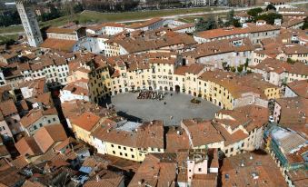 Bed & Breakfast Lucca Fora