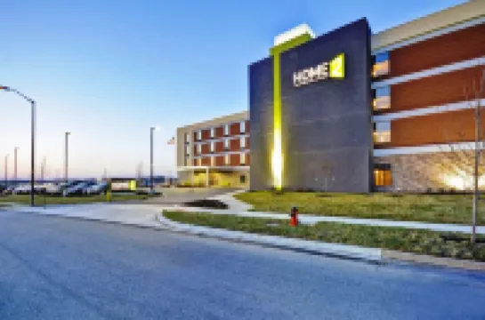 Home2 Suites by Hilton - Kansas City Airport