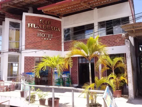 Hotel Rio Huallaga - parking