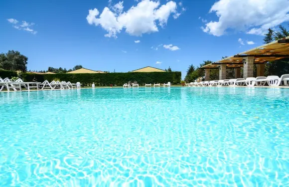 泰努塔桑提庫蒂酒店