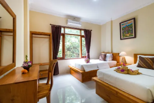 Alam Pangkung Ubud Hotels near Ubud Palace