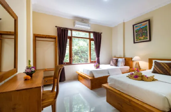 Alam Pangkung Ubud Отели рядом с достопримечательностью «Убудский дворец»