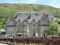 أليكساندرا هوتل فنادق في Caol