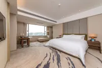 Taikoo Hotel โรงแรมใกล้Group I of Xinlushang Village