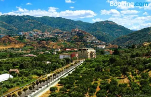 露露別墅住宿加早餐旅館