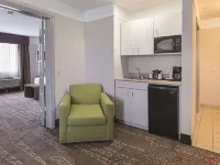 Kemah Edgewater Hotel, SureStay Collection by Best Western فنادق في Seabrook