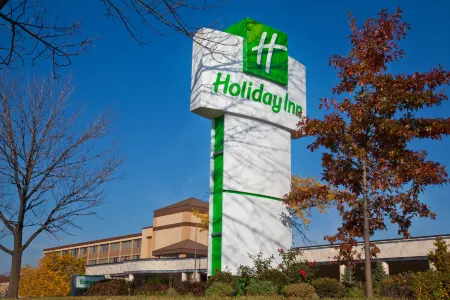 Holiday Inn & Suites Chicago North Shore (Skokie) Отели в г. Найлс