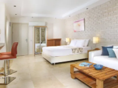 Saylam Suites โรงแรมในคาช